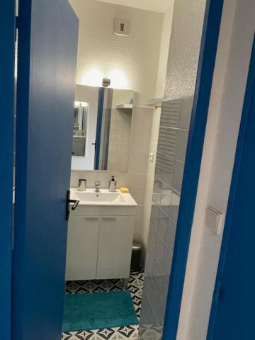Thalassa Apartment *